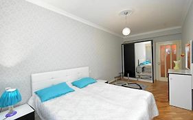 2 Bedroom Apartment In Yerevan On Vardanants Streetn